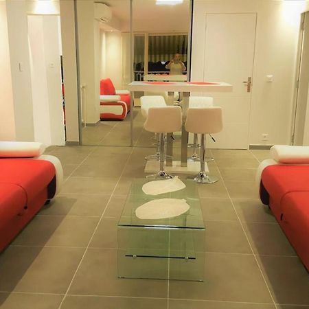 Superbe 3P 2Chambres, 2Terrasses Cannes Centre-Ville, 4 Min A Pied De La Croisette Sas-Meredith Loc Exterior photo