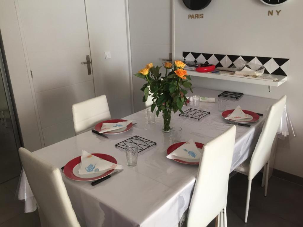 Superbe 3P 2Chambres, 2Terrasses Cannes Centre-Ville, 4 Min A Pied De La Croisette Sas-Meredith Loc Exterior photo