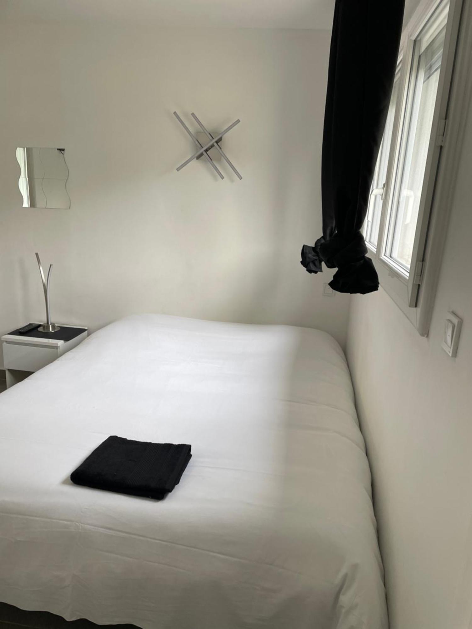 Superbe 3P 2Chambres, 2Terrasses Cannes Centre-Ville, 4 Min A Pied De La Croisette Sas-Meredith Loc Exterior photo